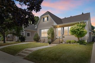 3018 Elm LANE, Racine, WI 53405