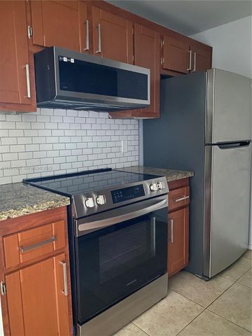 301 SW 135th Ave 209C, Pembroke Pines, FL 33027