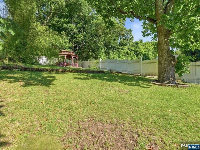 108 County Road, Tenafly, NJ 07670