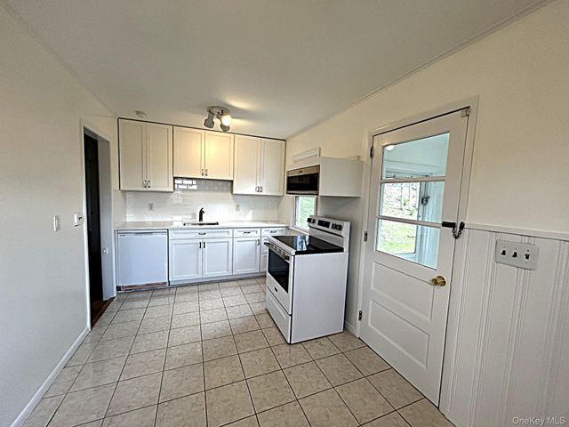 8 Ridge Street, Sleepy Hollow, NY 10591