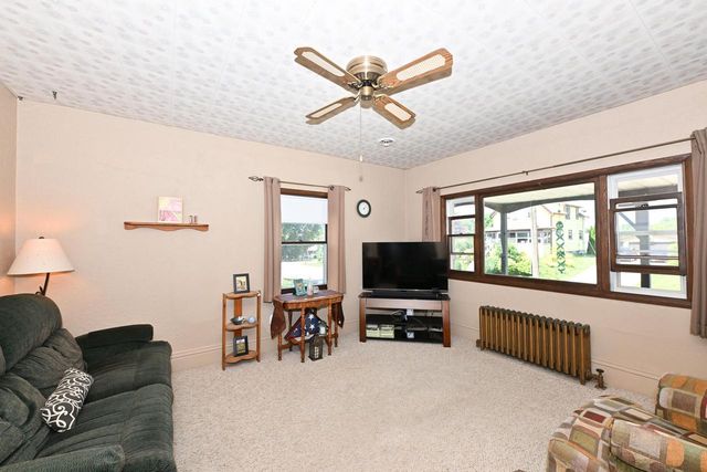 1513 Cherry STREET, South Milwaukee, WI 53172