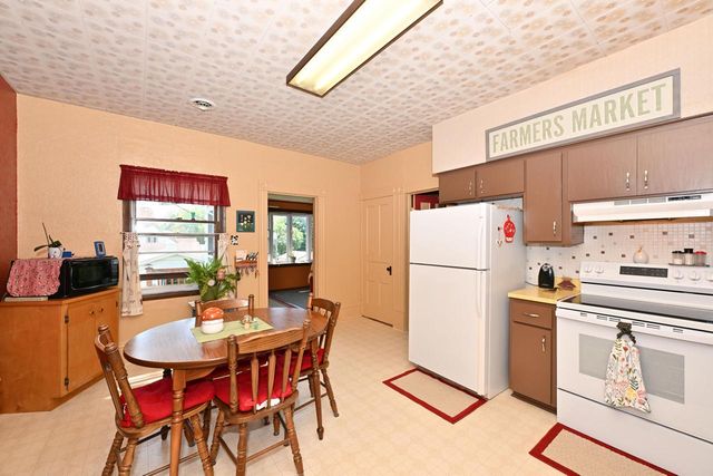 1513 Cherry STREET, South Milwaukee, WI 53172