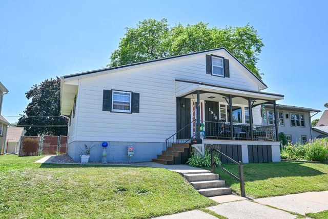1513 Cherry STREET, South Milwaukee, WI 53172