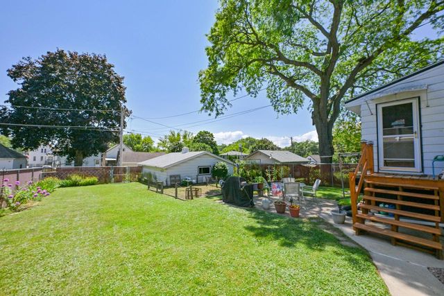 1513 Cherry STREET, South Milwaukee, WI 53172