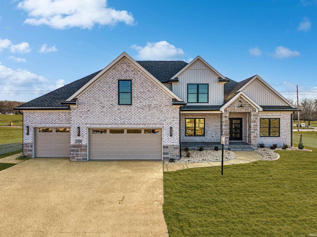 2820 Lake Drive, Newburgh, IN 47630