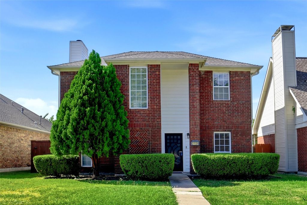 2136 Falcon Ridge Drive, Carrollton, TX 75010 — exterior