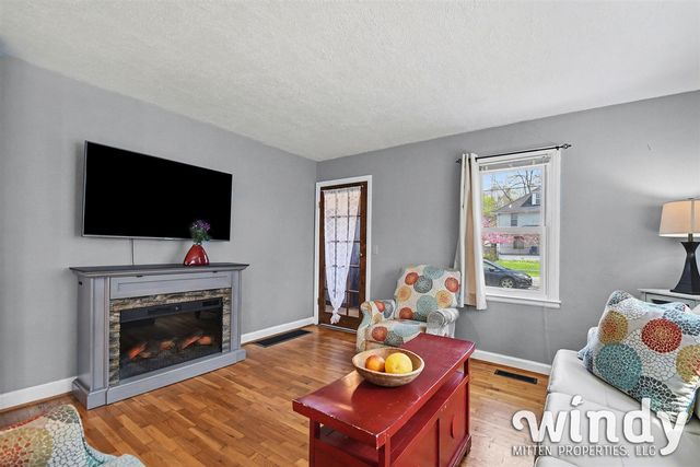 316 Sutherland Avenue, Watervliet, MI 49098