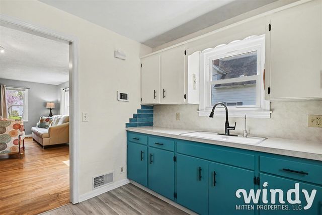 316 Sutherland Avenue, Watervliet, MI 49098