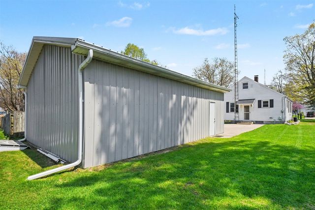 316 Sutherland Avenue, Watervliet, MI 49098