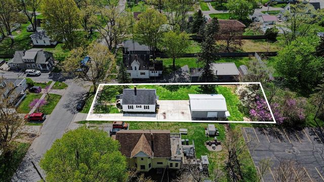 316 Sutherland Avenue, Watervliet, MI 49098