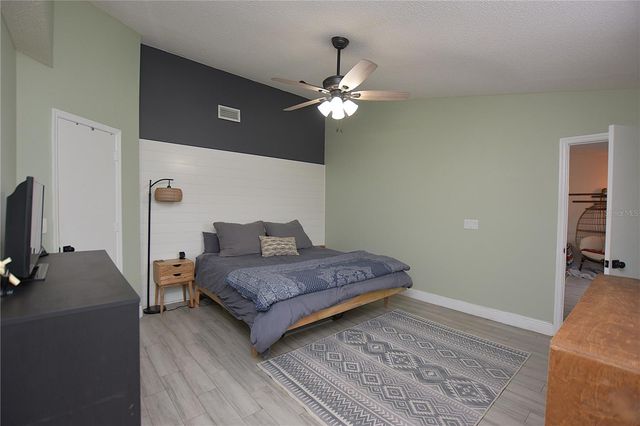 2022 HATTERAS POINT, Lakeland, FL 33813