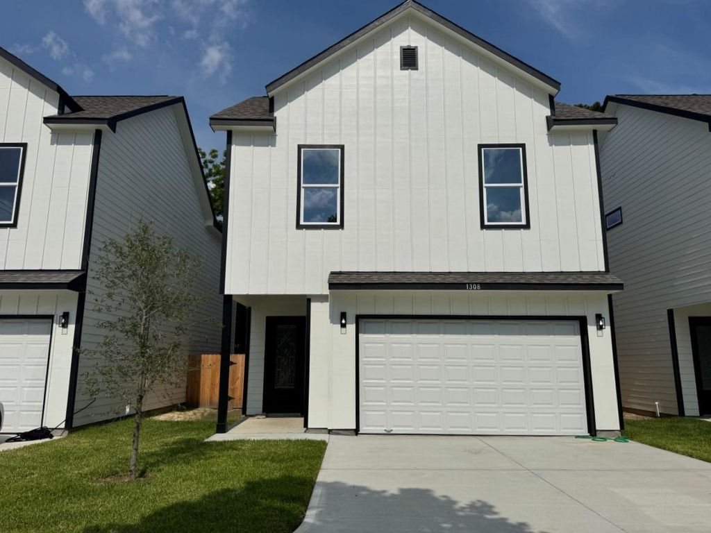 1308 Duff Lane, Houston, TX 77022