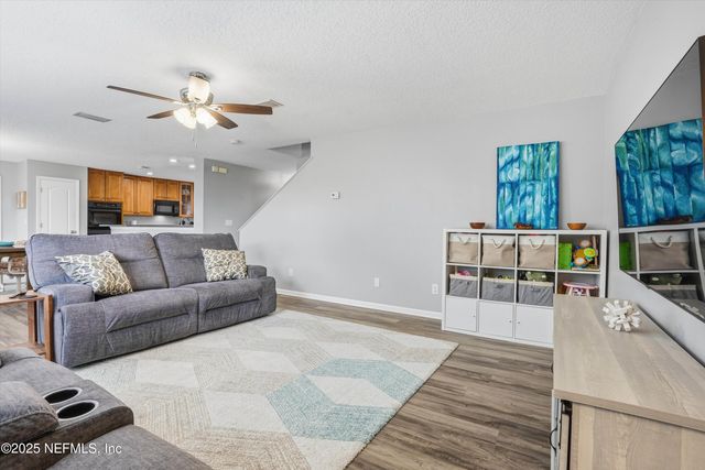 7213 BEEKMAN LAKE Drive S, Jacksonville, FL 32222