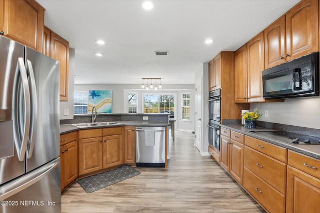 7213 BEEKMAN LAKE Drive S, Jacksonville, FL 32222