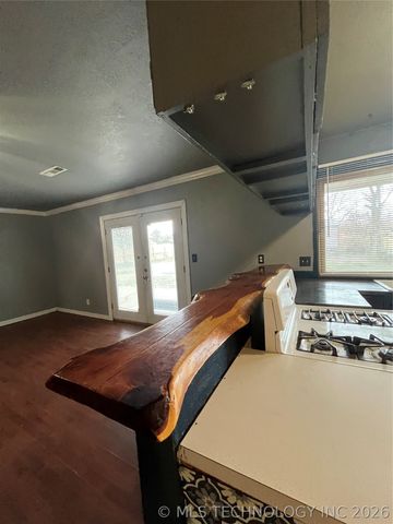 4566 W 64th Street S, Tulsa, OK 74132