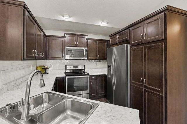 7463 Flintshire Drive, Alexandria, KY 41001