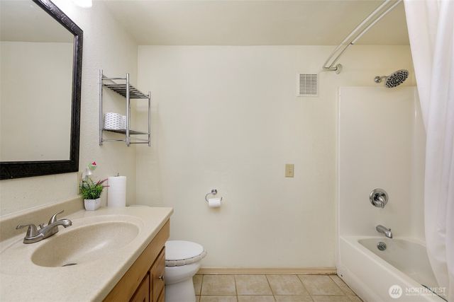 11122 59th Avenue S, Seattle, WA 98178