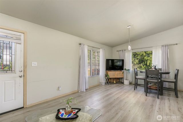 11122 59th Avenue S, Seattle, WA 98178