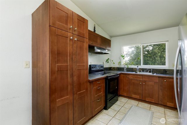 11122 59th Avenue S, Seattle, WA 98178