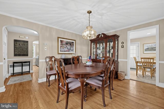58 UPLAND RD, Havertown, PA 19083
