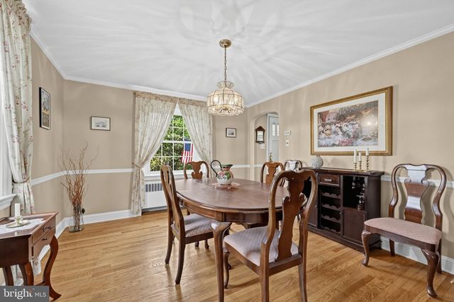 58 UPLAND RD, Havertown, PA 19083