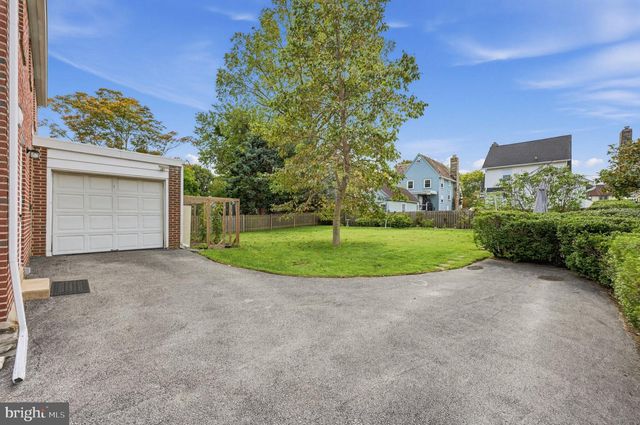 58 UPLAND RD, Havertown, PA 19083