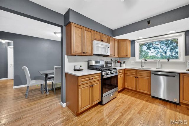 9828 Whitcomb Lane, Affton, MO 63123