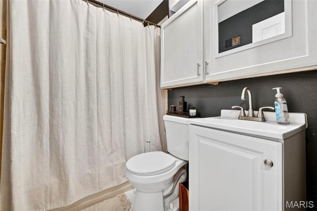 9828 Whitcomb Lane, Affton, MO 63123