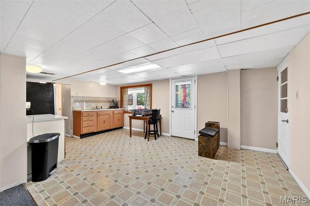 9828 Whitcomb Lane, Affton, MO 63123
