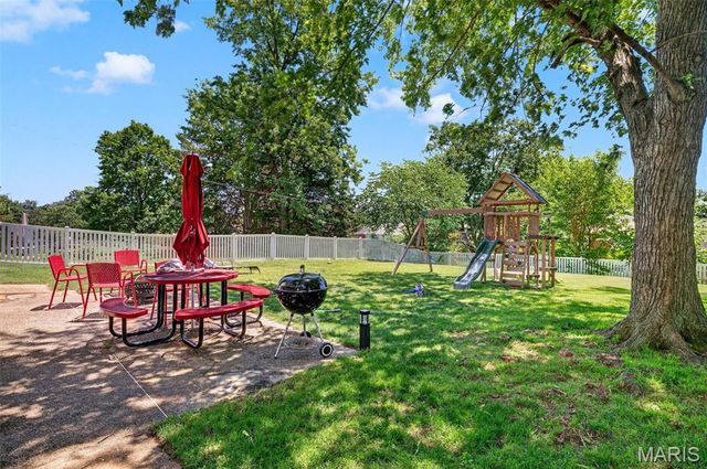 9828 Whitcomb Lane, Affton, MO 63123