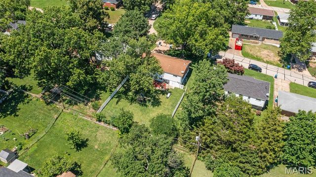 9828 Whitcomb Lane, Affton, MO 63123