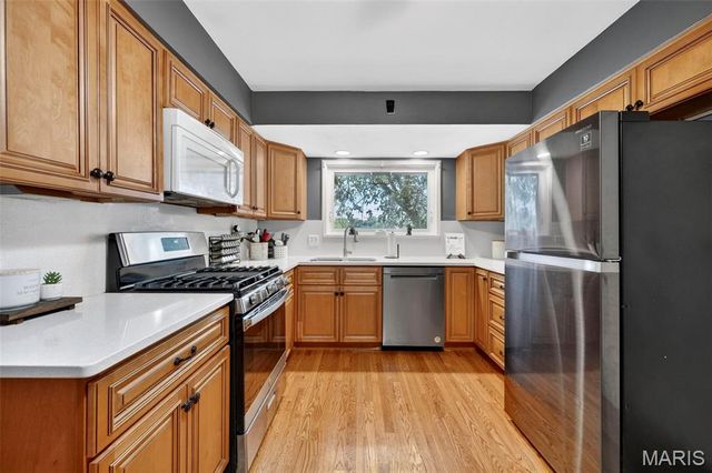 9828 Whitcomb Lane, Affton, MO 63123