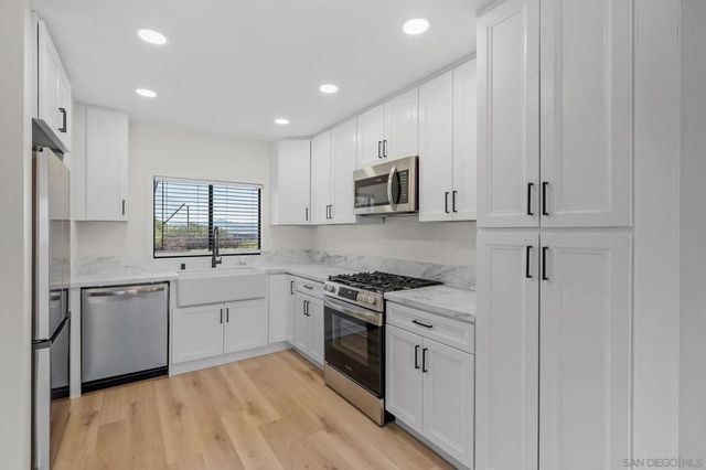 10814 Riderwood D, Santee, CA 92071