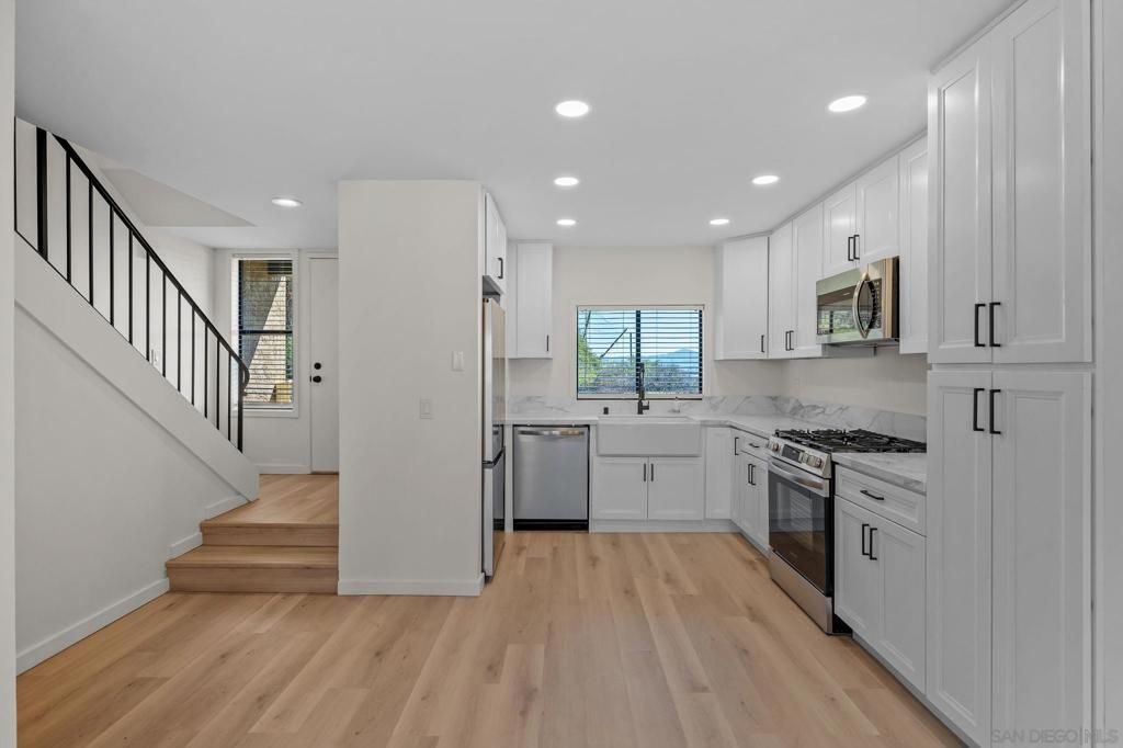 10814 Riderwood D, Santee, CA 92071