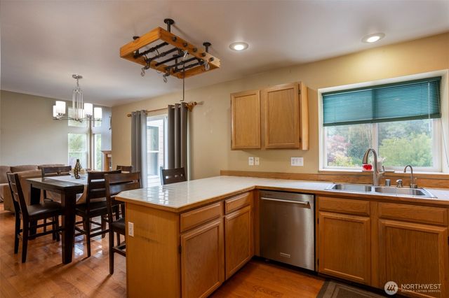 23184 Brandon Place NW, Poulsbo, WA 98370