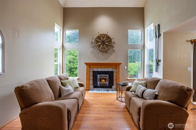23184 Brandon Place NW, Poulsbo, WA 98370