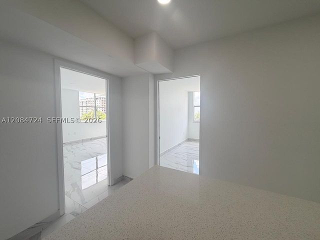 11111 Biscayne Blvd 6E, Miami, FL 33181