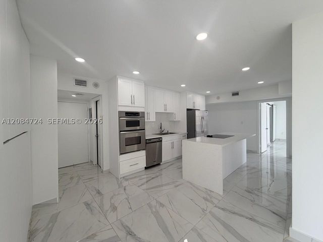 11111 Biscayne Blvd 6E, Miami, FL 33181