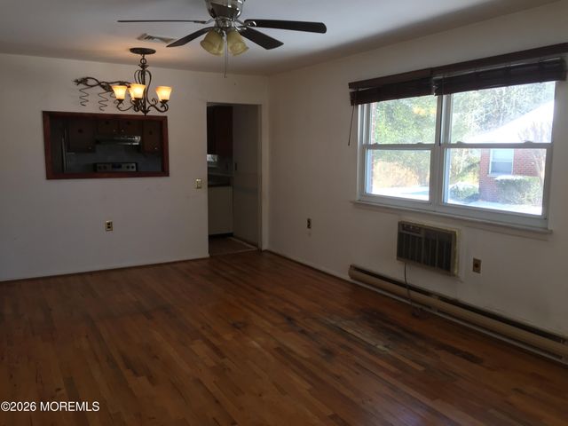 39 Crocus Lane B, Manchester, NJ 08759