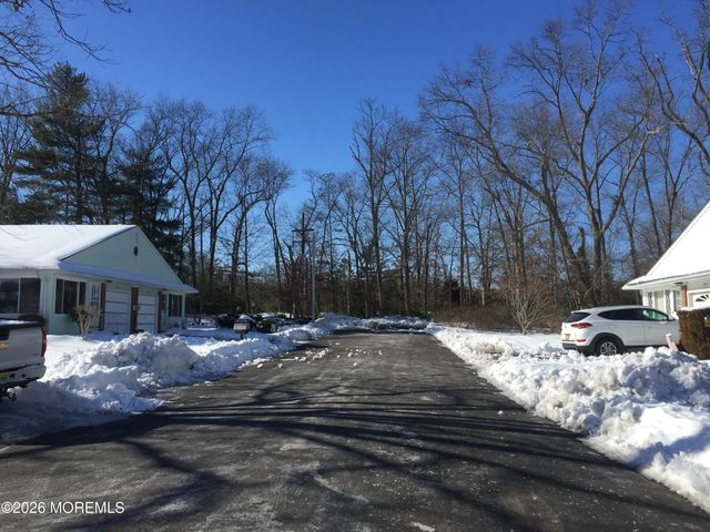 39 Crocus Lane B, Manchester, NJ 08759