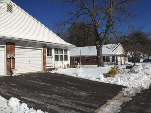 39 Crocus Lane B, Manchester, NJ 08759