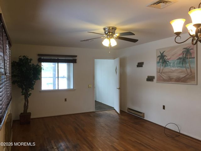 39 Crocus Lane B, Manchester, NJ 08759
