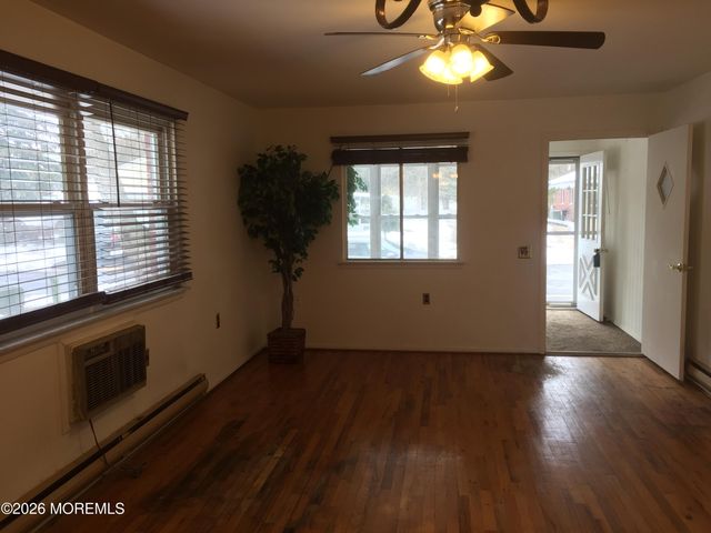 39 Crocus Lane B, Manchester, NJ 08759