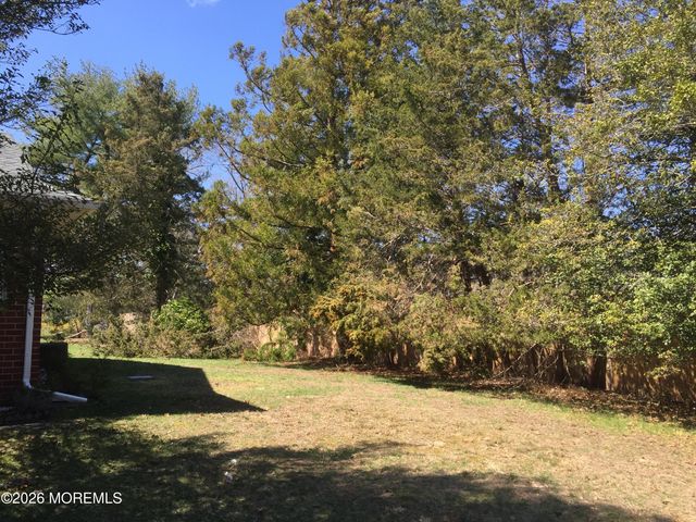 39 Crocus Lane B, Manchester, NJ 08759