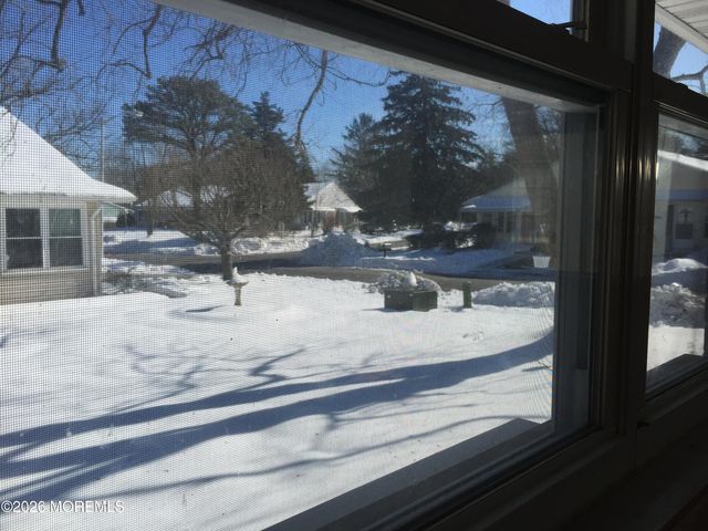 39 Crocus Lane B, Manchester, NJ 08759