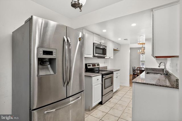 9904 TAMBAY CT, Montgomery Village, MD 20886