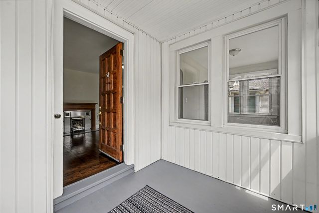 33 Maple Street, West Haven, CT 06516