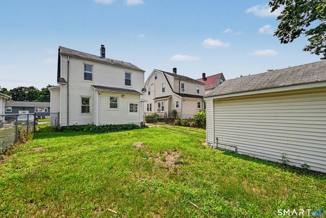 33 Maple Street, West Haven, CT 06516
