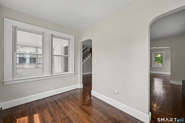 33 Maple Street, West Haven, CT 06516