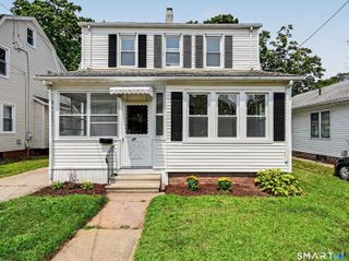 33 Maple Street, West Haven, CT 06516